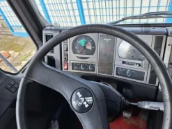 1#9304 Autocarro con gru Man