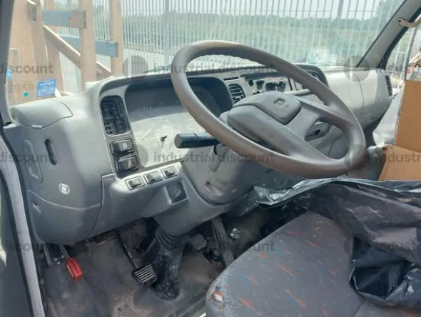 58#8980 Autocarro con piattaforma aerea