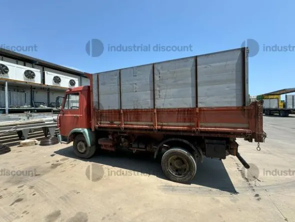 5#8985 Autocarro Fiat