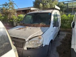 1#9329 Autocarro Fiat Doblò