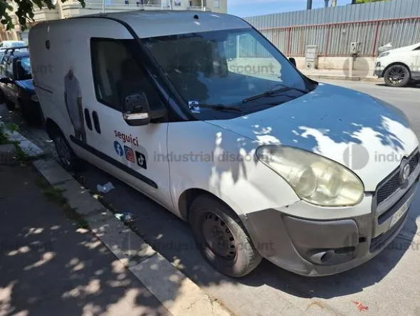5#10104 Autocarro Fiat Doblò