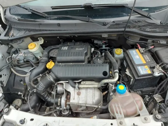1#7586 Autocarro Fiat Doblò