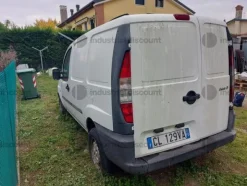 1#9760 Autocarro Fiat Doblò