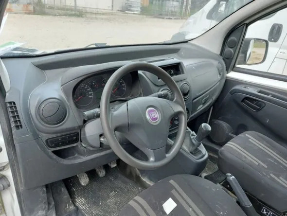 10#8245 Autocarro Fiat Fiorino