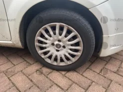 1#9611 Autocarro Fiat Punto