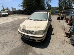 35#8816 Autocarro Fiat Punto Van