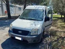 40#7915 Autocarro Ford
