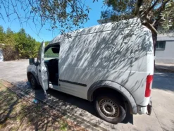 40#7915 Autocarro Ford