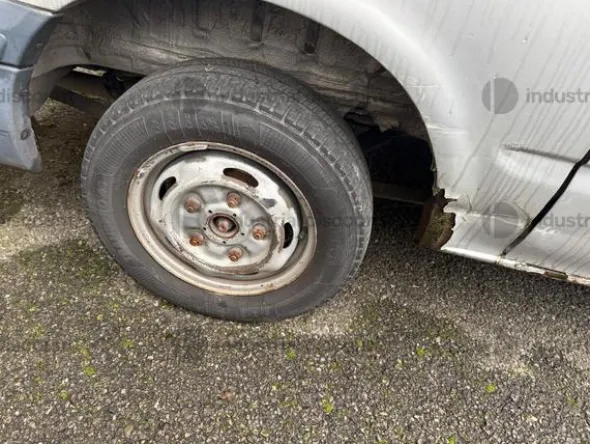 33#9706 Autocarro Ford Transit