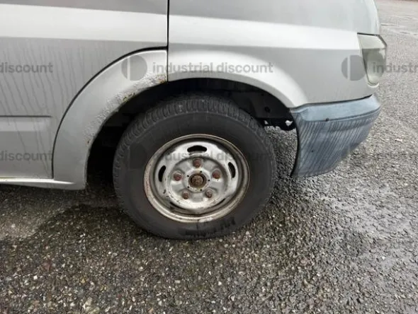 33#9706 Autocarro Ford Transit