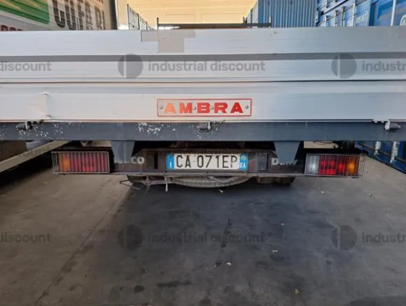 5#9559 Autocarro Iveco
