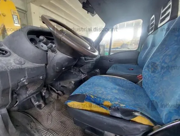 14#8924 Autocarro Iveco