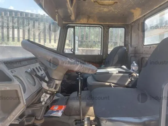 1#10157 Autocarro Iveco
