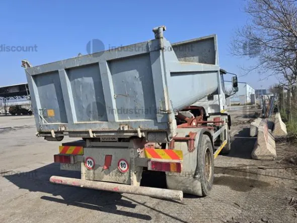 21#10282 Autocarro Iveco