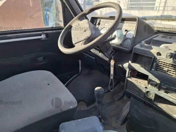 4#9329 Autocarro Iveco