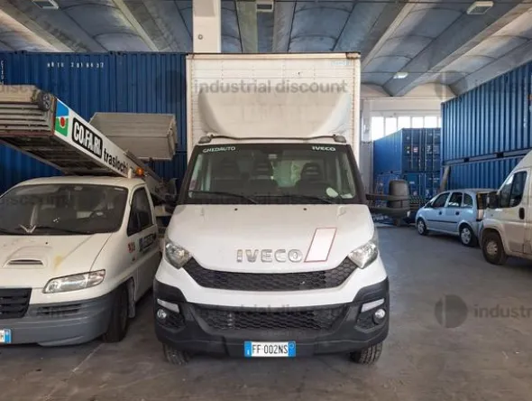 1#9559 Autocarro Iveco