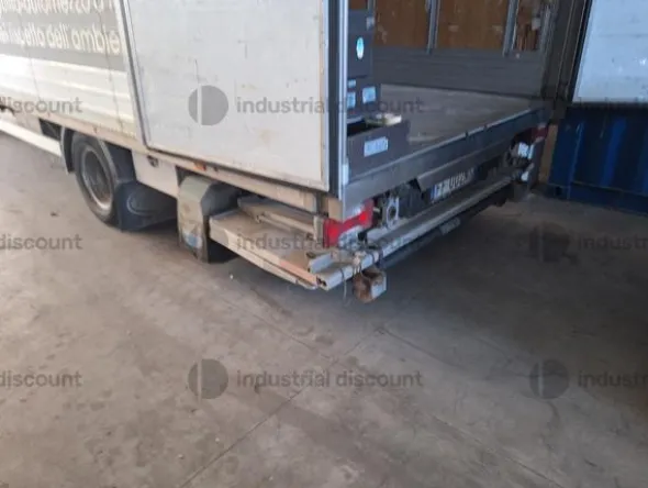 1#9559 Autocarro Iveco