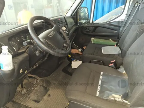 1#9559 Autocarro Iveco
