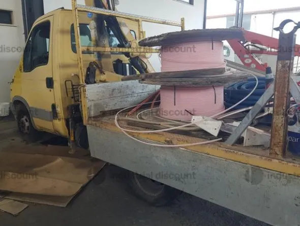 3#9328 Autocarro Iveco 35C9A