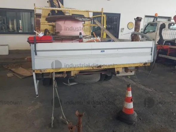 3#9328 Autocarro Iveco 35C9A