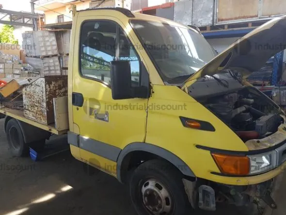 4#9328 Autocarro Iveco 35C9A