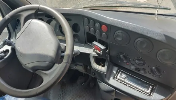 7#6287 Autocarro Iveco 35C17 HPT