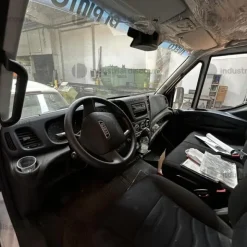 2#9312 Autocarro Iveco Daily