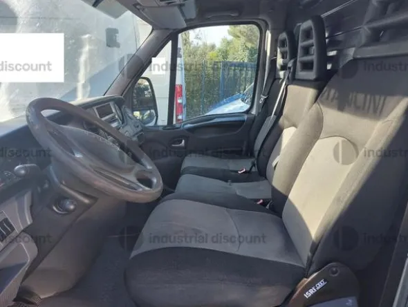 5#9138 Autocarro Iveco Daily