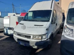 4#9138 Autocarro Iveco Daily