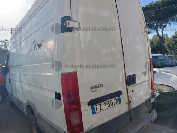 4#9138 Autocarro Iveco Daily