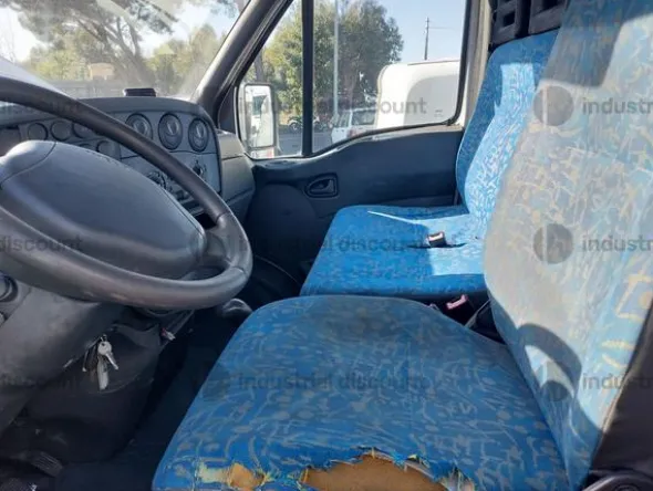4#9138 Autocarro Iveco Daily