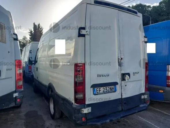 3#9138 Autocarro Iveco Daily