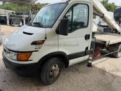 1#10088 Autocarro Iveco Daily con piattaforma