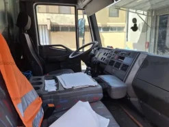 772#9433 Autocarro Iveco 120E18