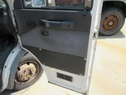 7#3441 Autocarro Iveco 30E8 35A