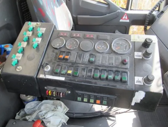 9#3441 Autocarro Iveco 150E18KA