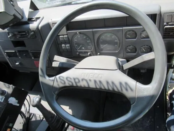 9#3441 Autocarro Iveco 150E18KA