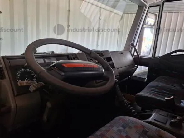 4#9304 Autocarro Iveco Eurocargo 120E