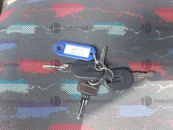 2#9282 Autocarro Iveco 75KE2 2.7