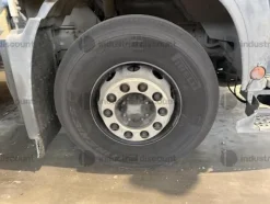 1#9707 Autocarro Man