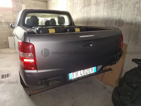 1#9617 Autocarro Mitsubishi L200