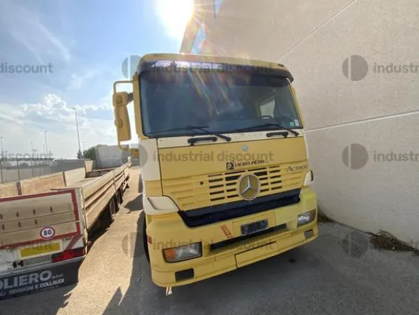 19#8816 Autocarro Motrice Mercedes Actros