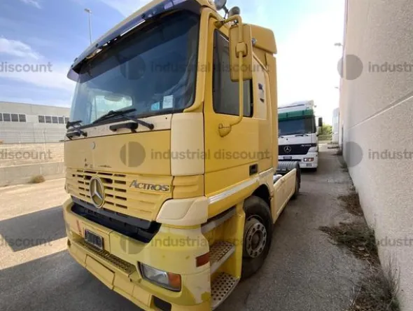 19#8816 Autocarro Motrice Mercedes Actros