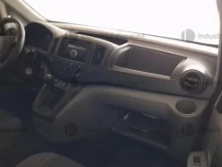 1#9905 Autocarro Nissan NV200
