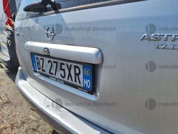 3#9183 Autocarro Opel Astra