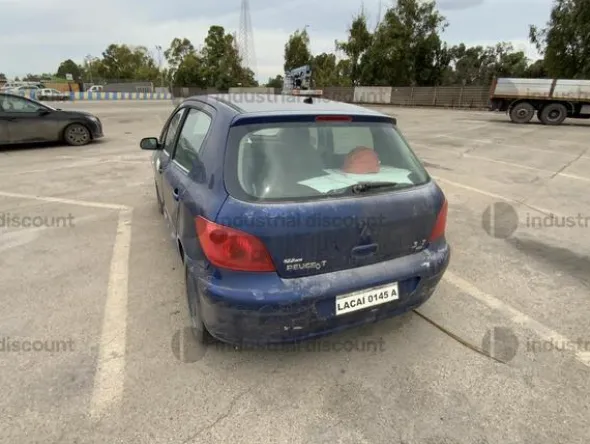33#8816 Autocarro Peugeot 307