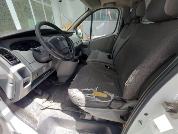 43#7915 Autocarro Renault