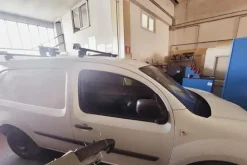 23#7327 Autocarro Renault Kangoo