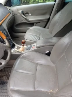 48#6817 Autocarro Renault Laguna