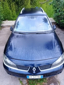 48#6817 Autocarro Renault Laguna